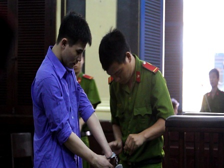 Giết bạn vì… chửi đàn gà - 1 Liêm cho rằng, chỉ vì cả 2 bên đều hiểu lầm nên đã gây ra hậu quả đáng tiếc